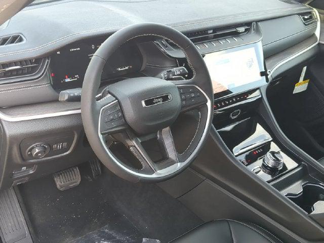 2027 Jeep Grand Cherokee GRAND CHEROKEE L LIMITED 4X4