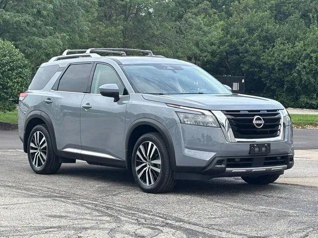 2025 Nissan Pathfinder Platinum 4WD for sale in Indianapolis, IN