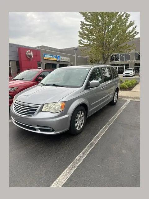 2013 Chrysler Town & Country Touring for sale in Bloomfield Hills, MI