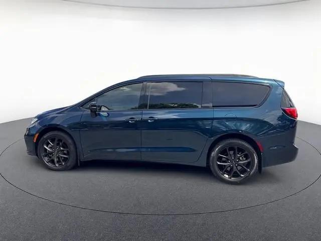 2023 Chrysler Pacifica Limited AWD