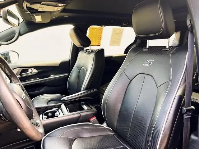 2023 Chrysler Pacifica Limited AWD