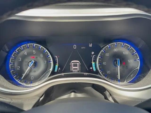2023 Chrysler Pacifica Limited AWD