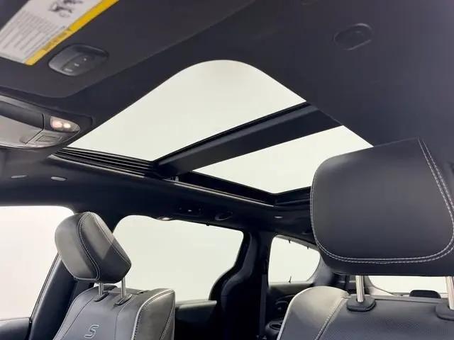2023 Chrysler Pacifica Limited AWD
