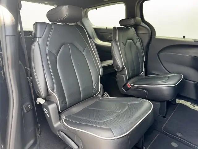 2023 Chrysler Pacifica Limited AWD