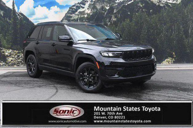 2025 Jeep Grand Cherokee Altitude 4x4 for sale in Denver, CO