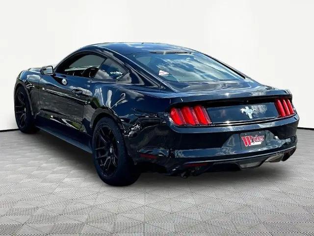 2016 Ford Mustang V6