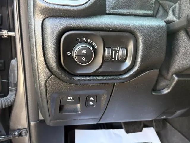 2022 Ram 1500 Laramie Crew Cab 4x4 57 Box