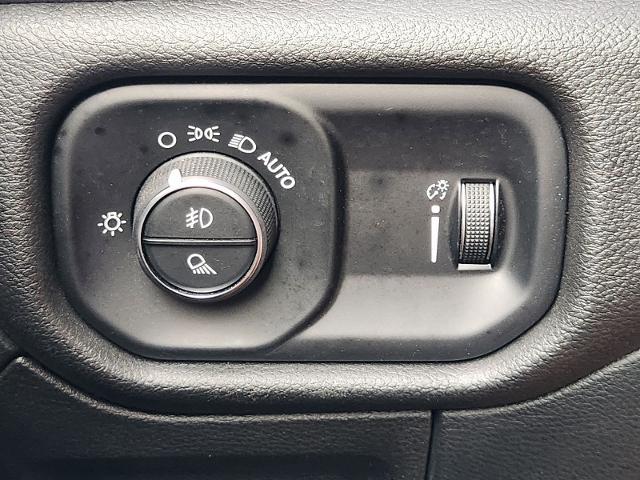 2021 Ram 1500 Big Horn Quad Cab 4x4 64 Box