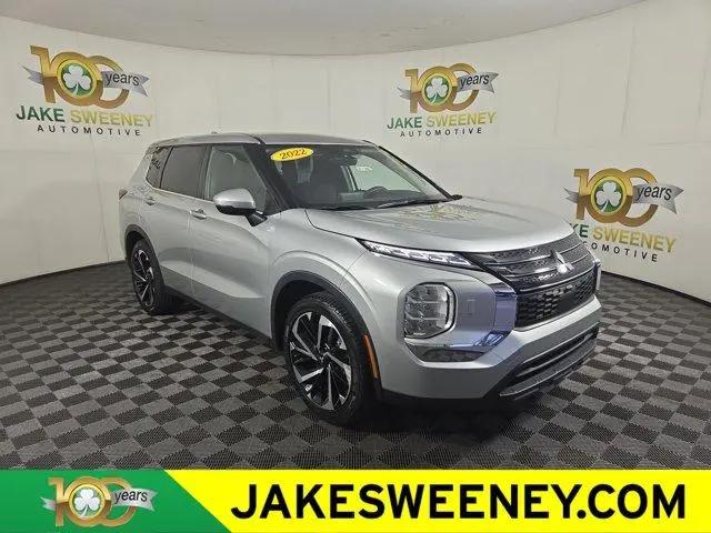 2022 Mitsubishi Outlander ES 2.5 S-AWC for sale in Cincinnati, OH