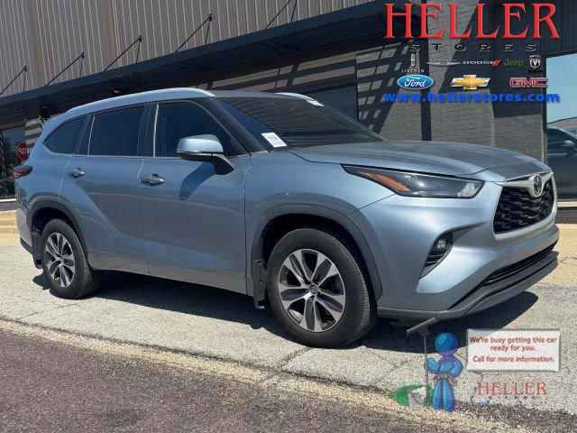 2024 Toyota Highlander XLE for sale in El Paso, IL