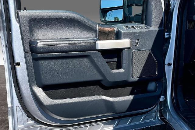 2022 Ford F-350 LARIAT