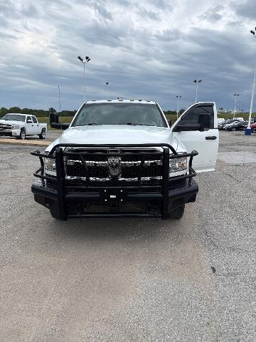 2018 Ram 3500 Tradesman Crew Cab 4x4 8 Box for sale in Mountain Grove, MO