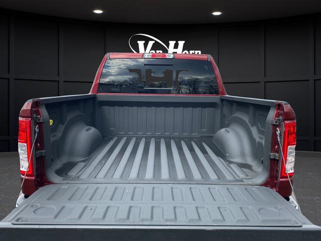 2022 Ram 1500 Big Horn Crew Cab 4x4 57 Box