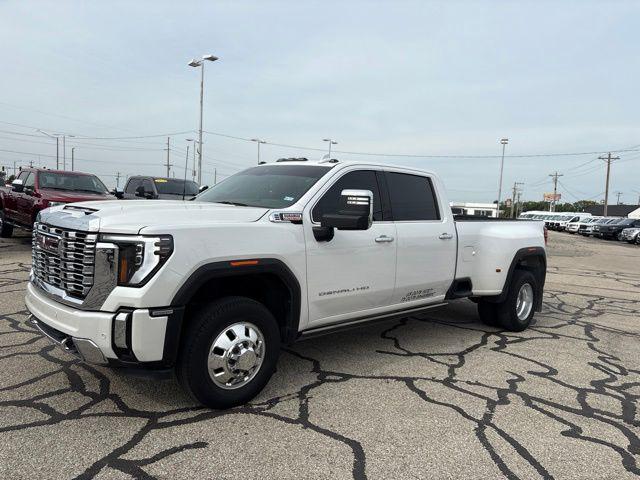 2024 GMC Sierra 3500HD 4WD Crew Cab Long Bed Denali for sale in Bloomington, IL