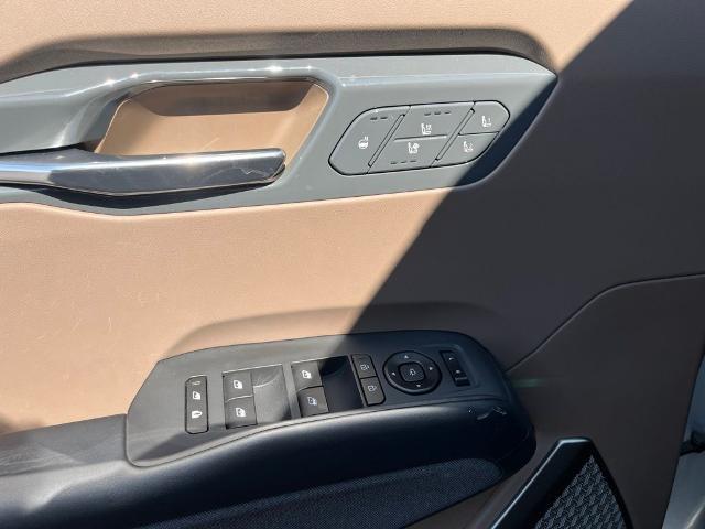 2024 Kia EV9 Land