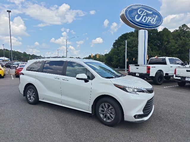 2026 Toyota Sienna XLE 7 Passenger for sale in Birmingham, AL