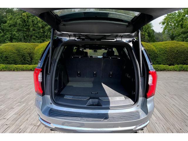 2025 GMC Yukon 4WD Denali