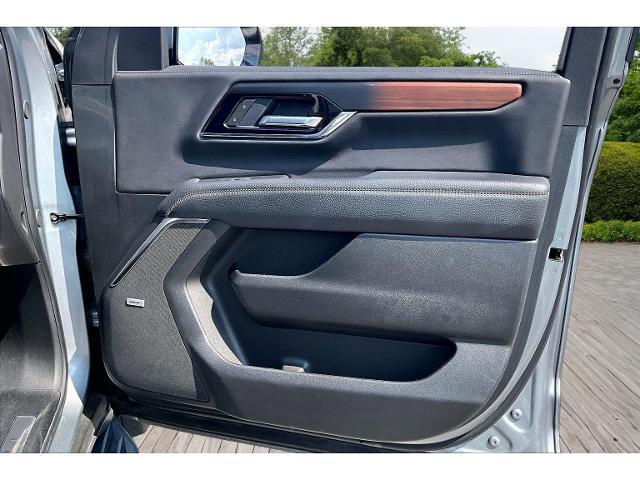 2025 GMC Yukon 4WD Denali