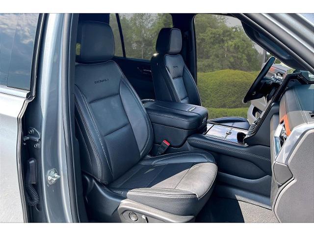2025 GMC Yukon 4WD Denali