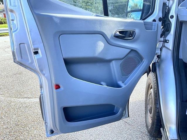 2017 Ford Transit 130 WB Low Roof Cargo