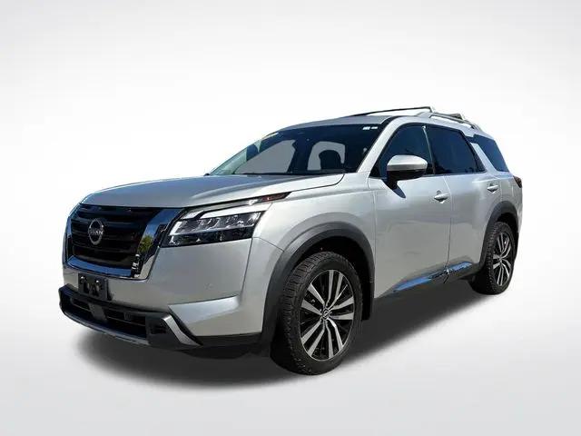 2023 Nissan Pathfinder Platinum 4WD for sale in Torrington, CT