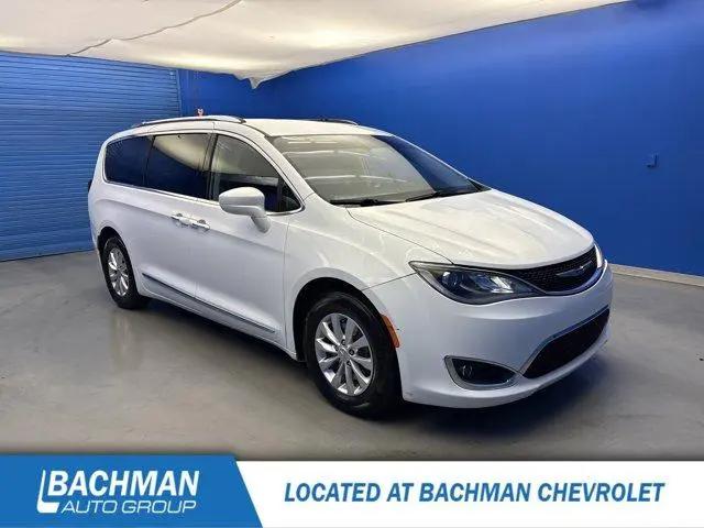 2018 Chrysler Pacifica Touring L for sale in Louisville, KY