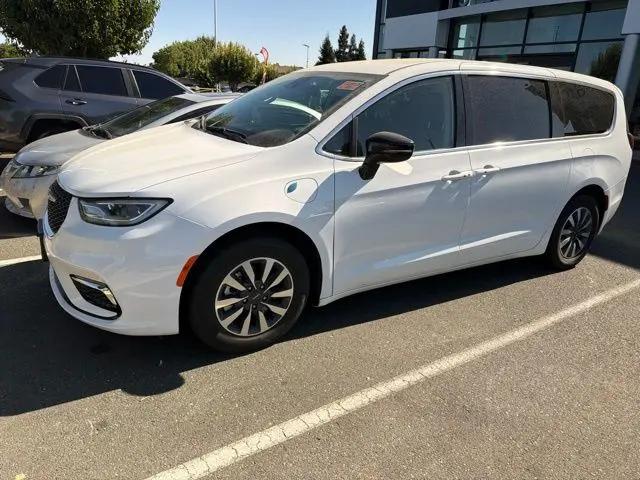 2024 Chrysler Pacifica Hybrid Select for sale in Lodi, CA