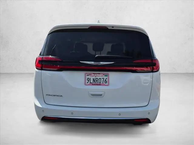 2021 Chrysler Pacifica Touring L