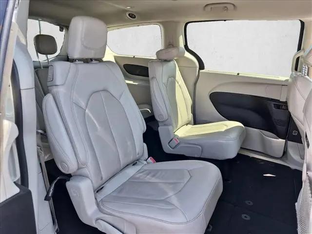 2021 Chrysler Pacifica Touring L