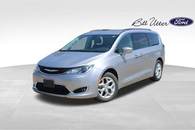 2017 Chrysler Pacifica Touring-L for sale in Denton, TX