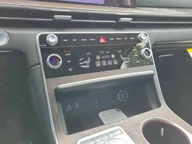 2027 Genesis GV80 2.5T Select