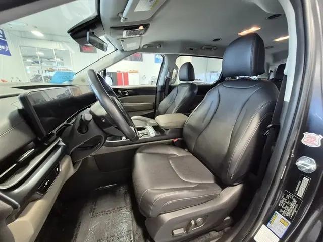 2025 Kia Carnival MPV LXS