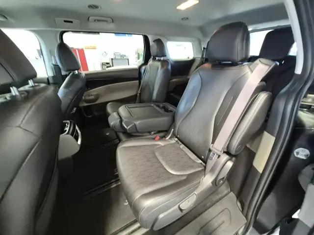 2025 Kia Carnival MPV LXS