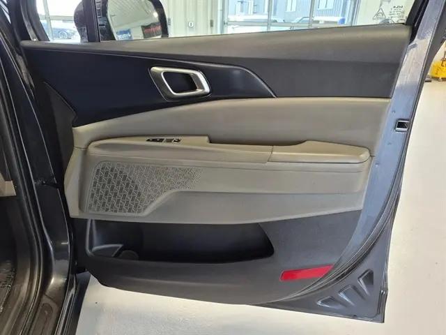 2025 Kia Carnival MPV LXS