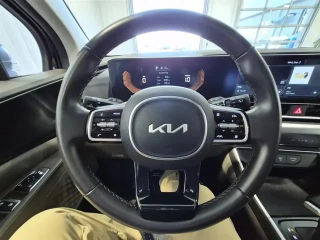 2025 Kia Carnival MPV LXS