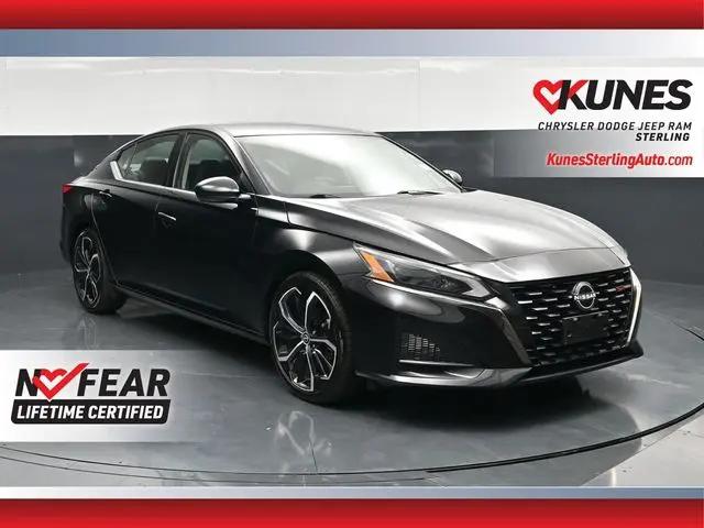 2024 Nissan Altima SR FWD for sale in Sterling, IL
