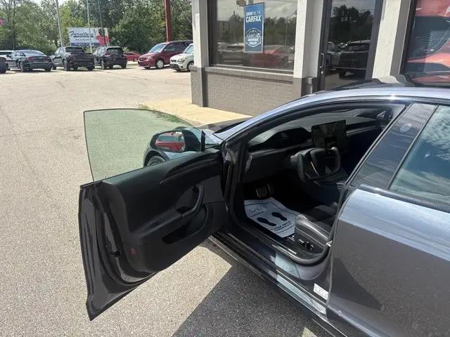2022 Tesla Model S Plaid Tri Motor All-Wheel Drive