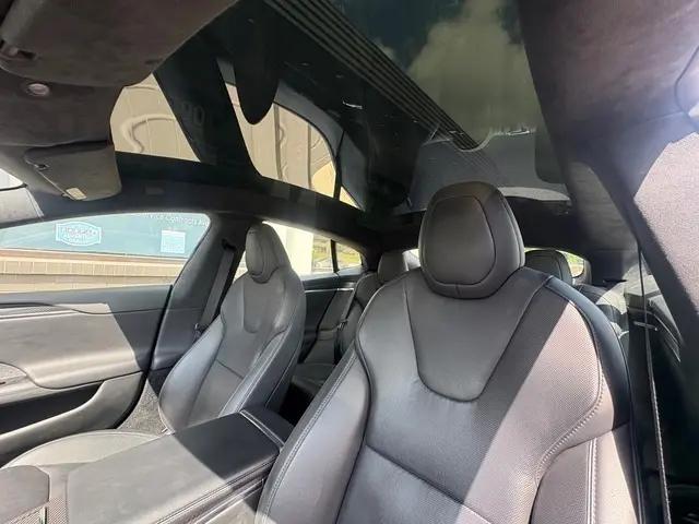 2022 Tesla Model S Plaid Tri Motor All-Wheel Drive