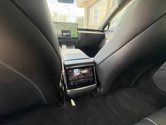 2022 Tesla Model S Plaid Tri Motor All-Wheel Drive