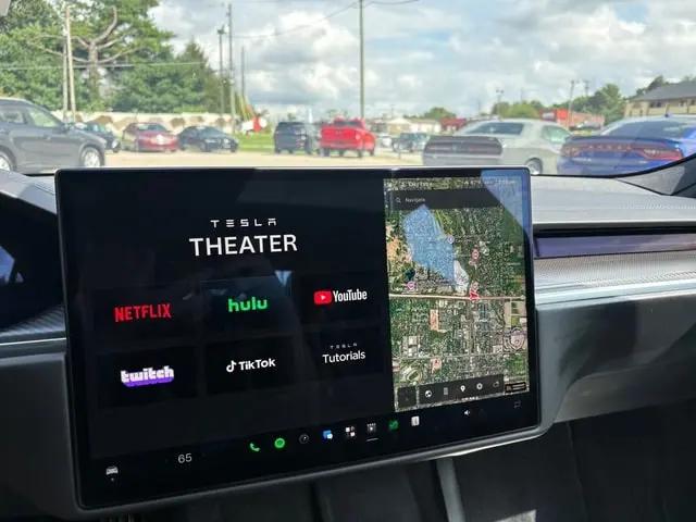 2022 Tesla Model S Plaid Tri Motor All-Wheel Drive