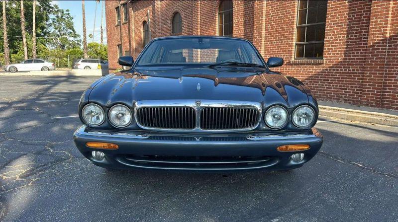 2001 Jaguar XJ XJ8