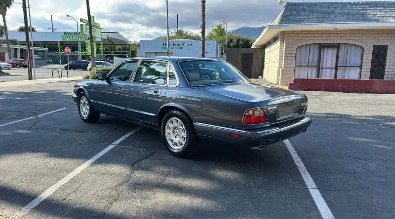 2001 Jaguar XJ XJ8
