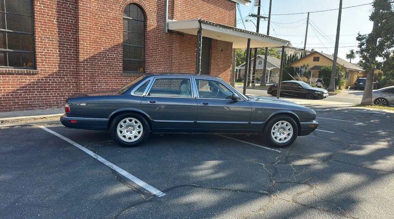 2001 Jaguar XJ XJ8