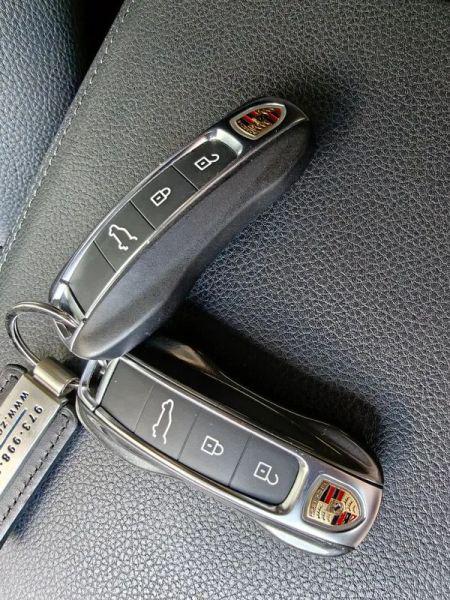 2025 Porsche Cayenne Base
