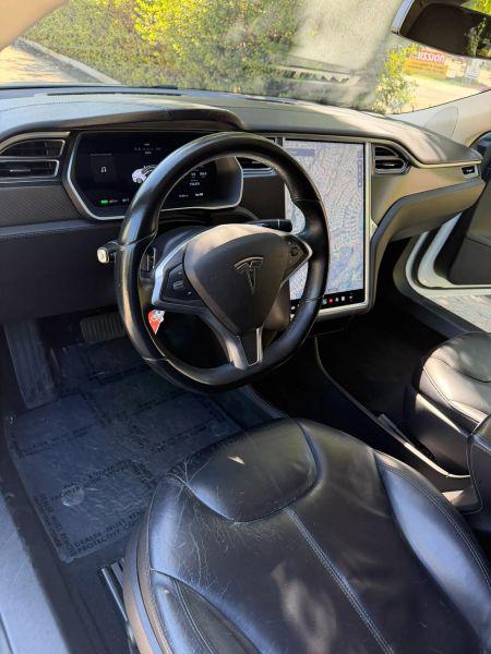 2014 Tesla Model S 85D