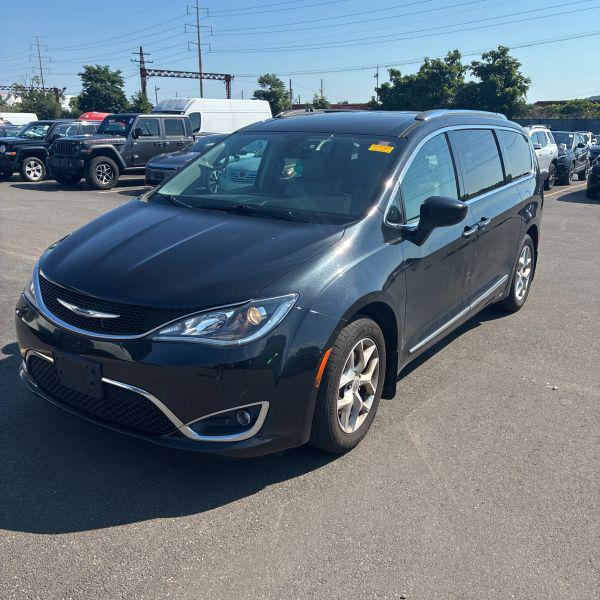 2017 Chrysler Pacifica Touring-L Plus for sale in Shelby Township, MI