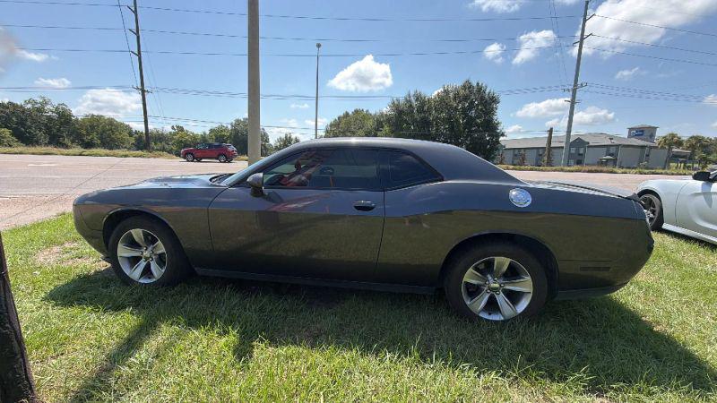 2016 Dodge Challenger SXT