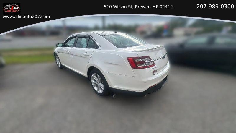 2016 Ford Taurus SEL