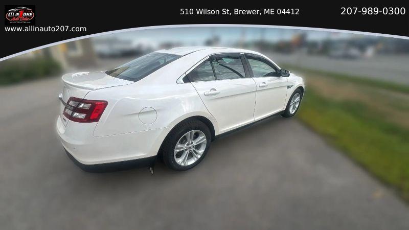 2016 Ford Taurus SEL