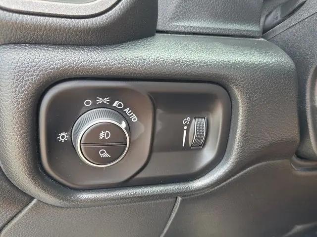 2026 Ram 2500 Tradesman Crew Cab 4x4 64 Box